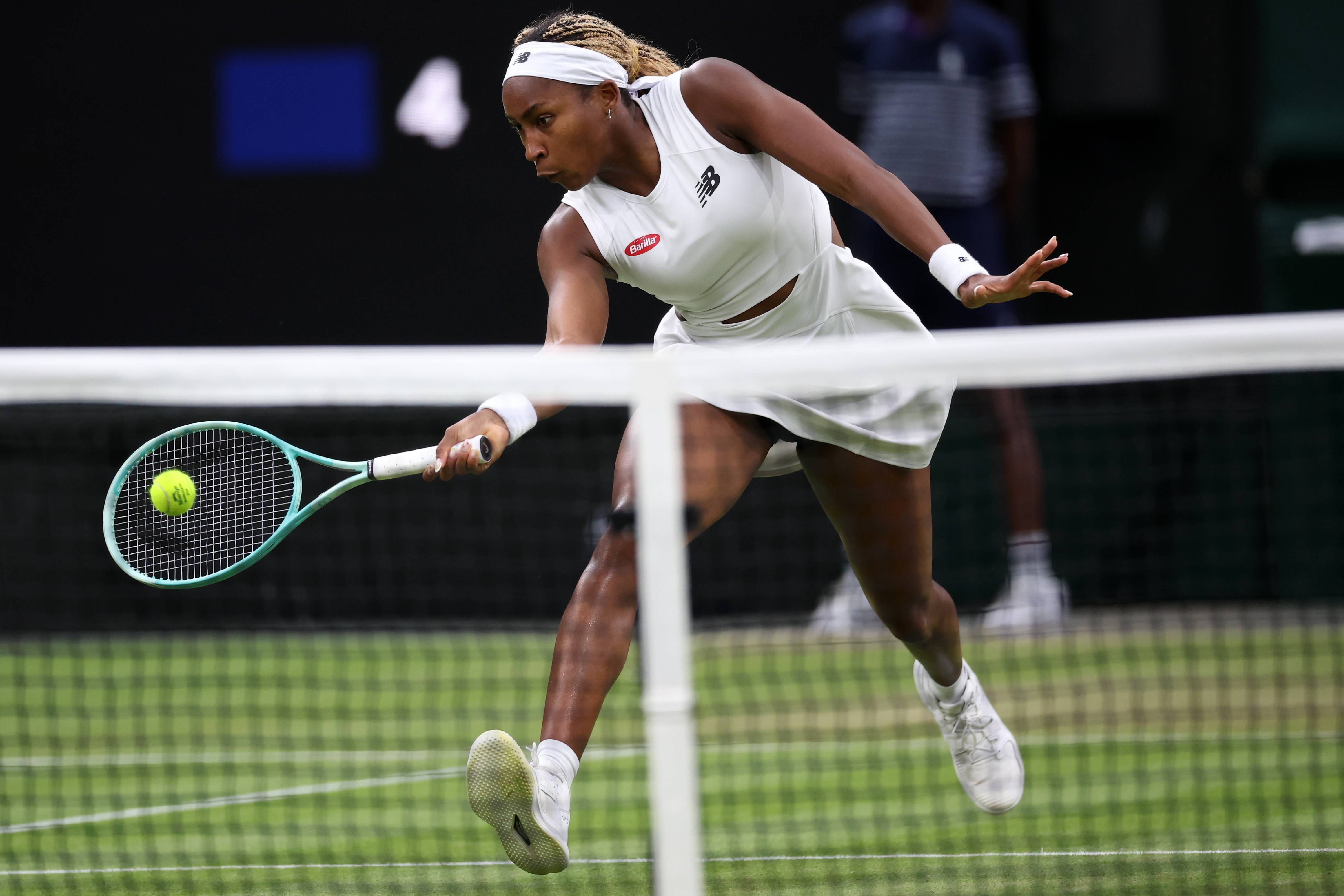 郭艾伦通过 郭艾伦通过